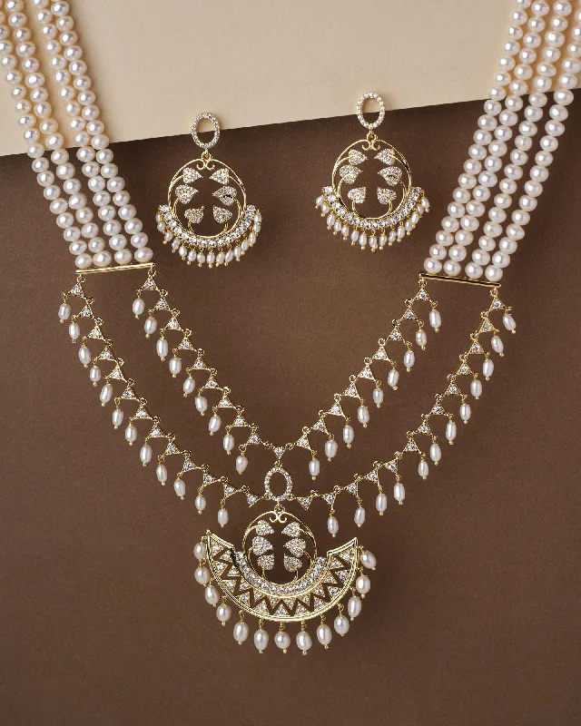 Assorted fashion necklaces pack  Contemporary Dreams Pearl Necklace Set