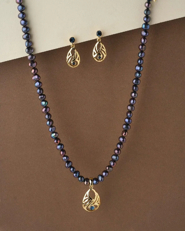 Boho tribal necklaces  Elegant Pearl Necklace Set