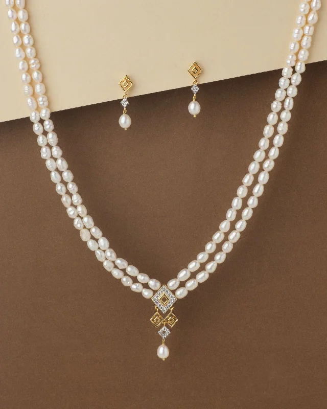 Fashion necklaces under $50  Elegant Pearl Necklace Set