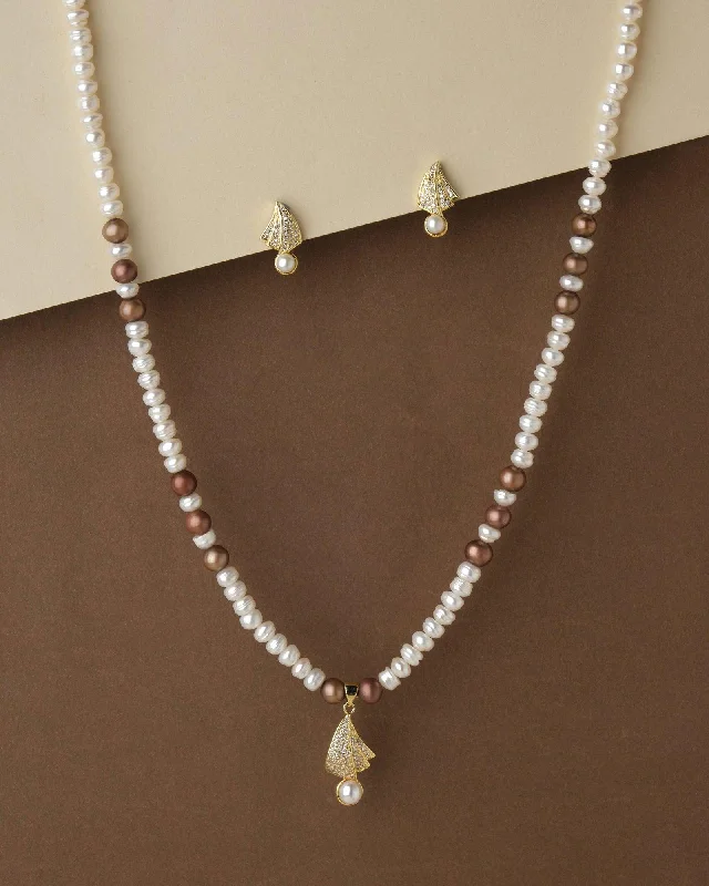 Heart-shaped necklaces  Elegant Pearl Necklace Set