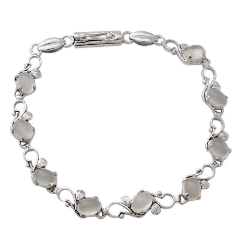 Elegant chain bracelets  Handmade Sterling Silver 'Moonlit Dreams' Moonstone Bracelet (India)