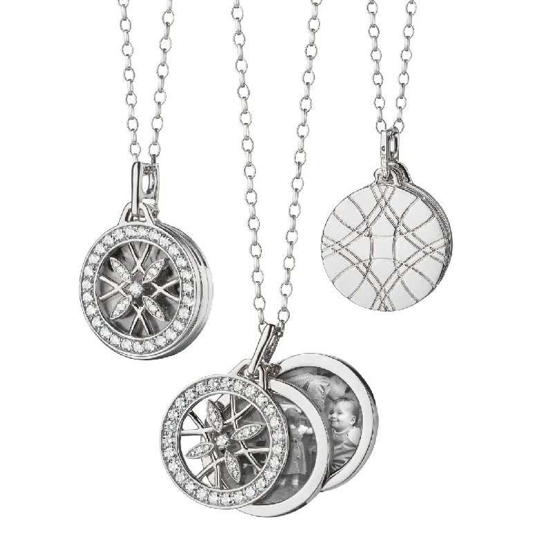 Star-shaped necklaces  Round Gate Locket Necklace in White Gold