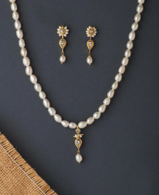 Spring floral necklaces  Elegant Real Pearl Necklace Set