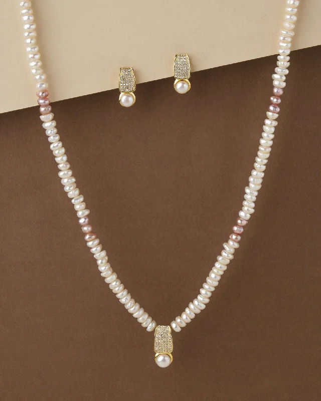 Winter snowflake necklaces  Elegant Pearl Necklace Set