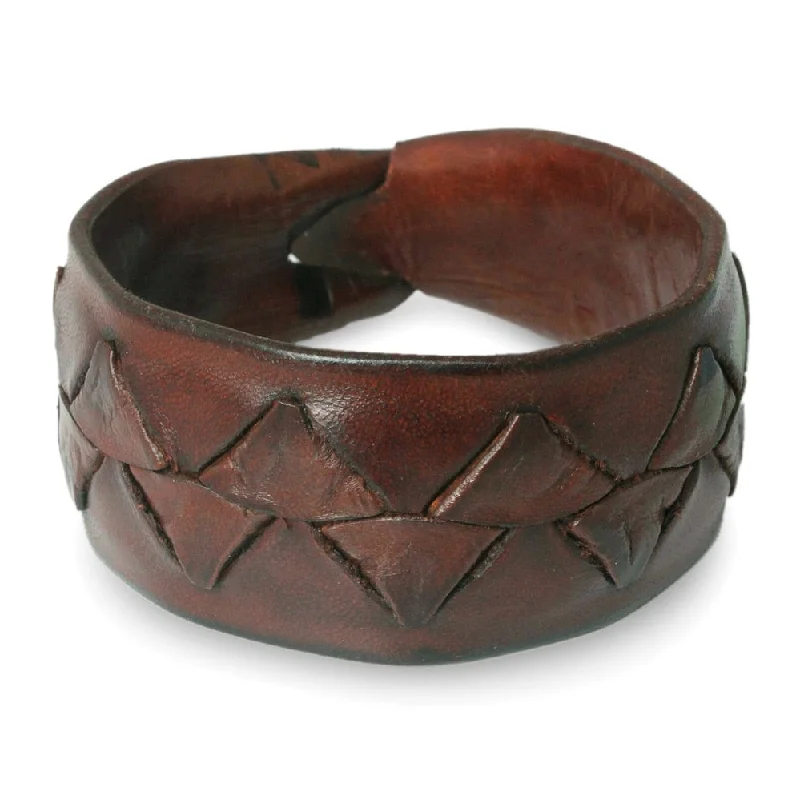 White pearl bracelets  Handmade Leather Men's 'Ayutthaya Brown' Bracelet (Thailand)