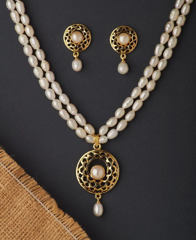 Diamond pendant necklaces  Classic Real Pearl Necklace Set