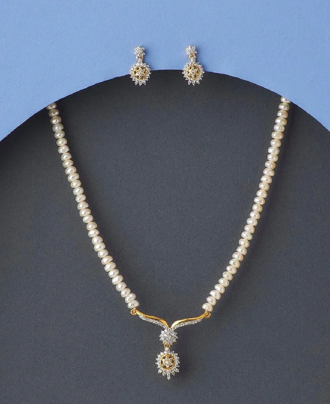 Platinum necklaces for women  Elegant Pearl Necklace Set