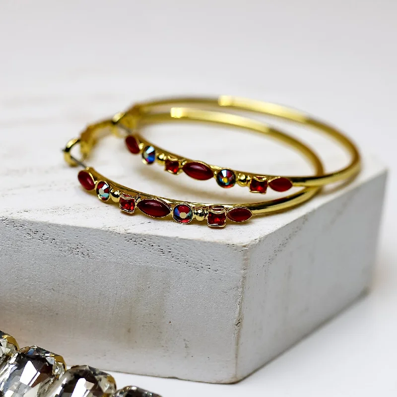 Trendy geometric earringsSorrelli | Mixed Media Hoop Earrings in Bright Gold Tone and Cranberry